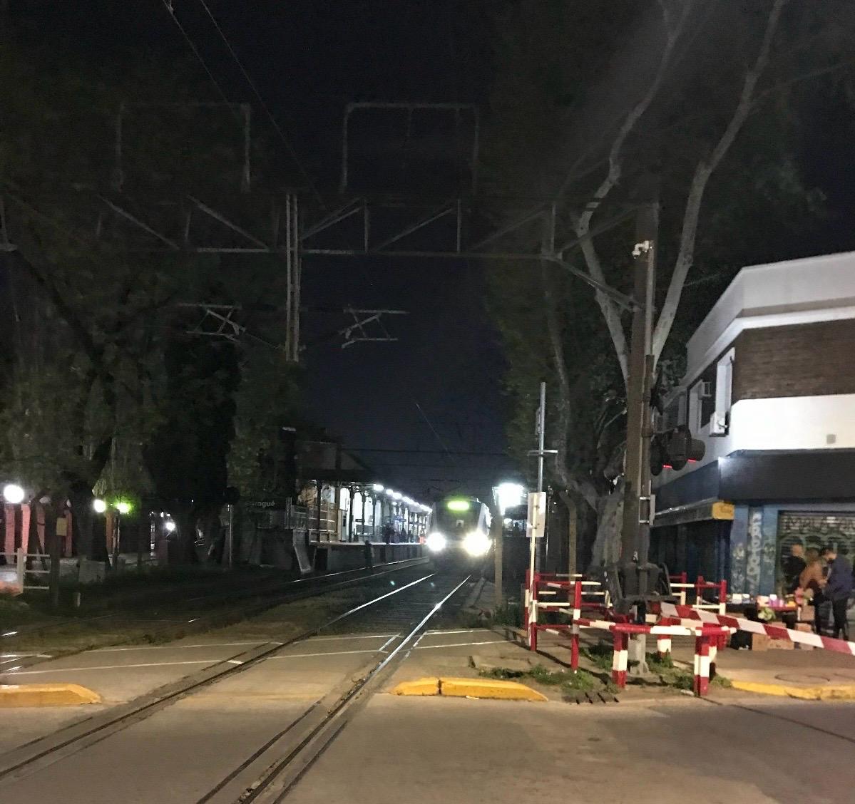 Relevamiento de datos para el programa de conectividad urbana - Cruces Ferroviarios a Distinto Nivel de la Región Metropolitana de Buenos Aires (RMBA)